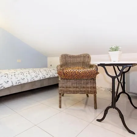 Lavanda Hotel 3*