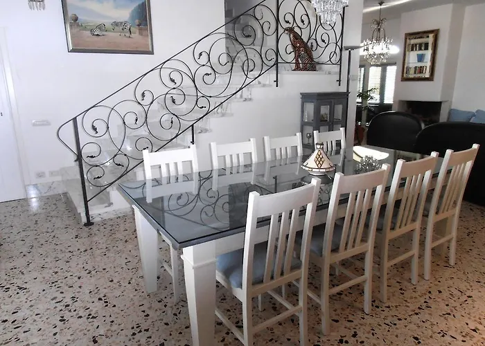 מלון Lavanda נוצ'י